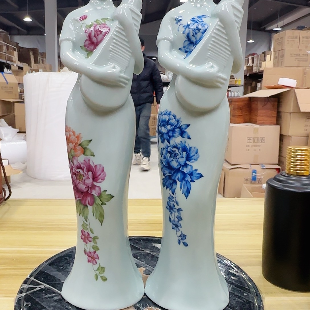 ****࿐1对旗袍酒瓶福利价