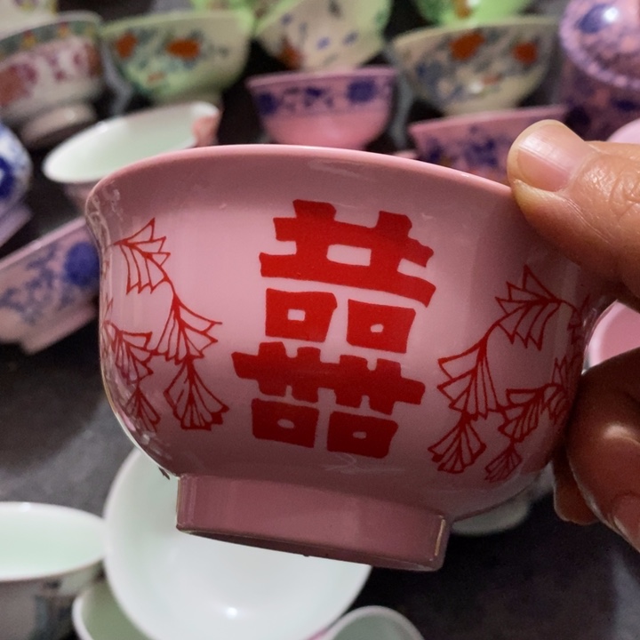 摆件瓷红稀土喜字4.5寸碗