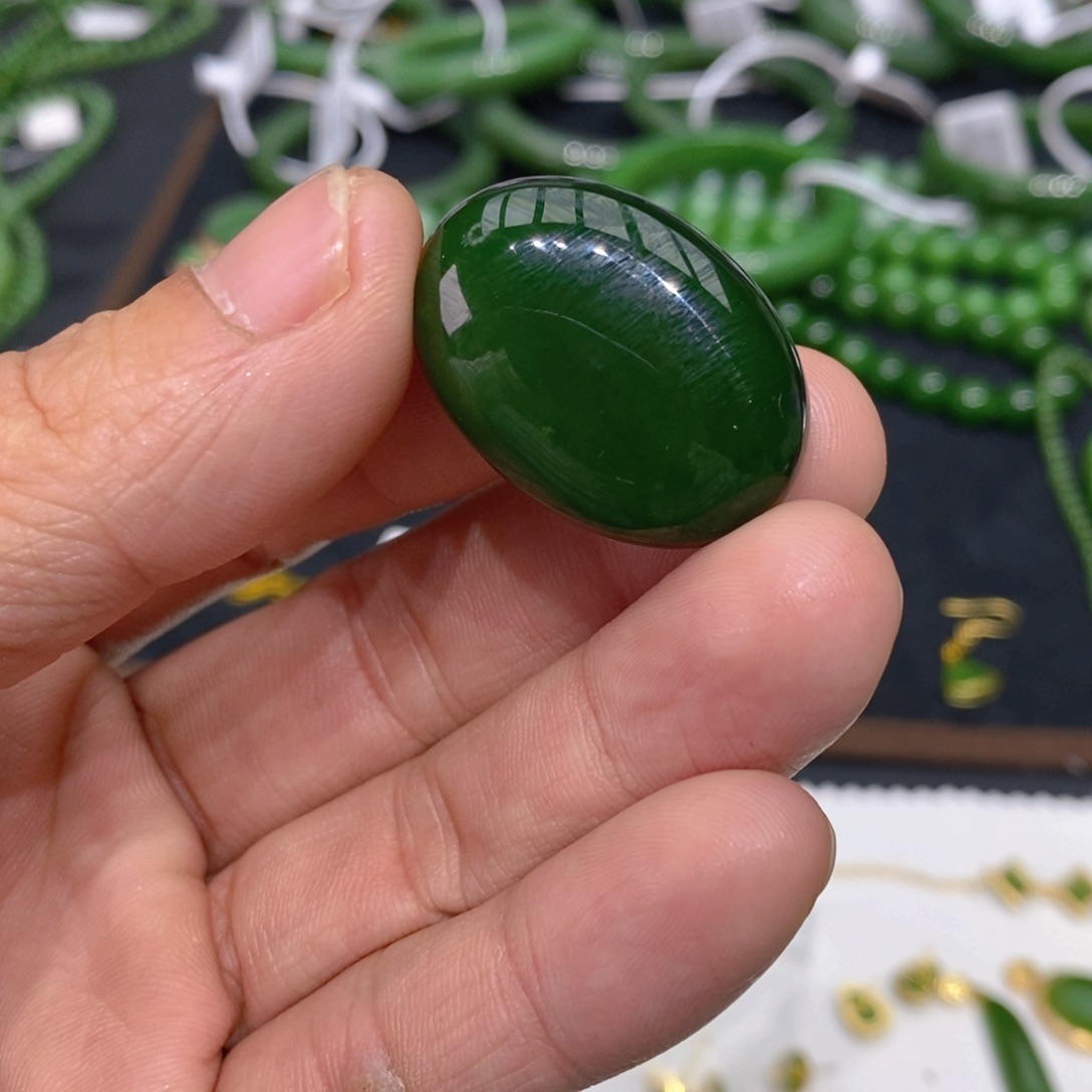 和田玉（碧玉）未镶嵌颈饰倩*?