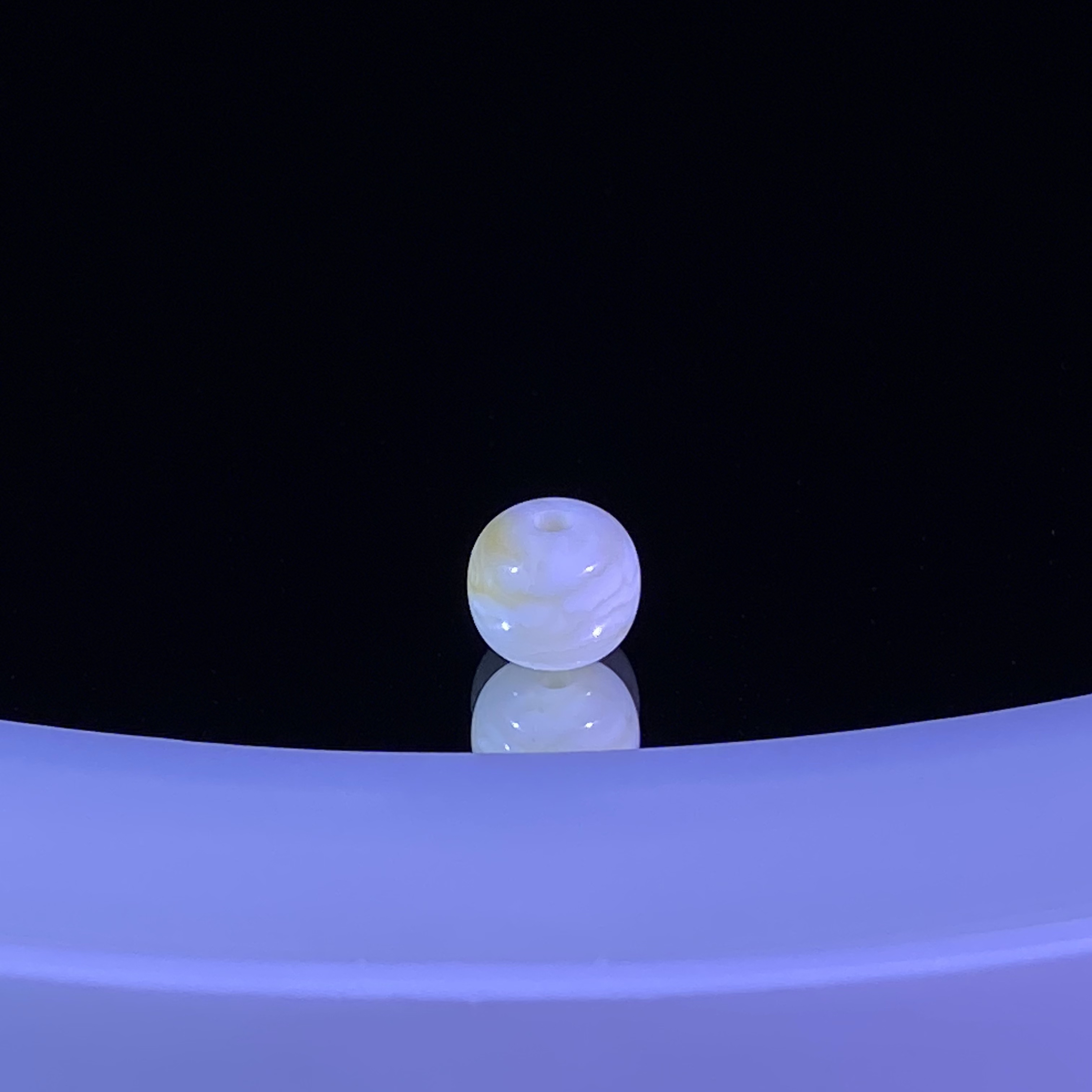 6.6mm瓷白虎皮千层雪蜜蜡老型 