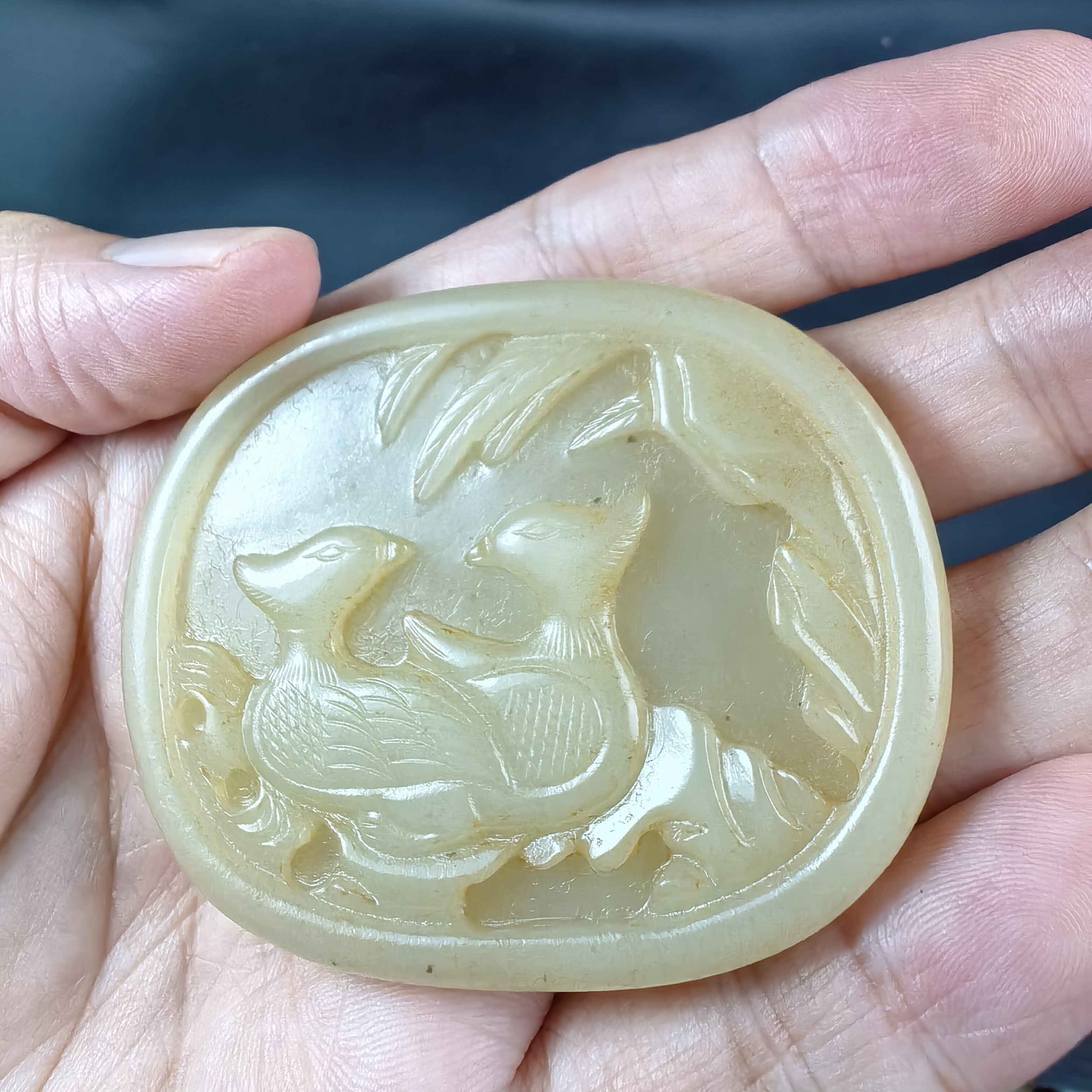和田玉鸳鸯戏水  