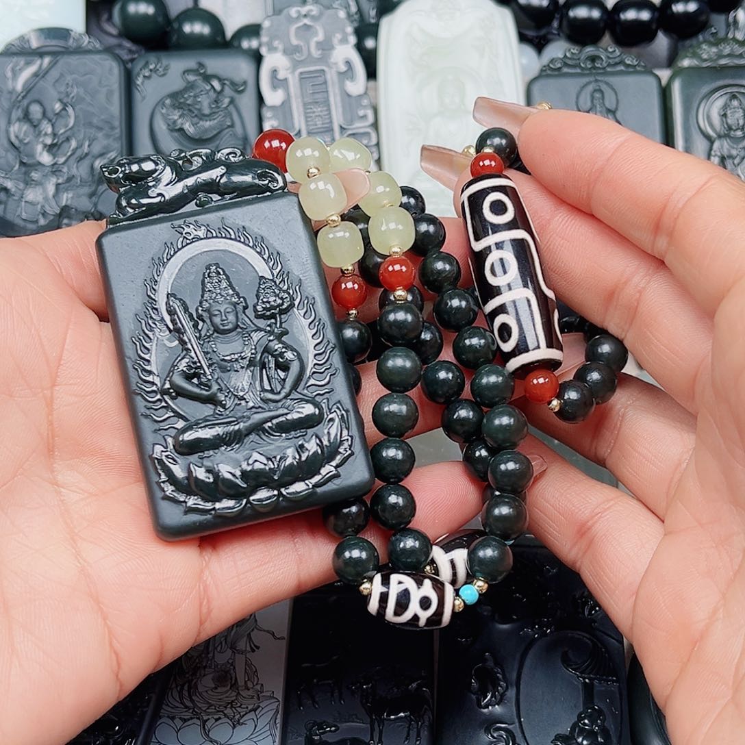 和田玉颈饰未镶嵌