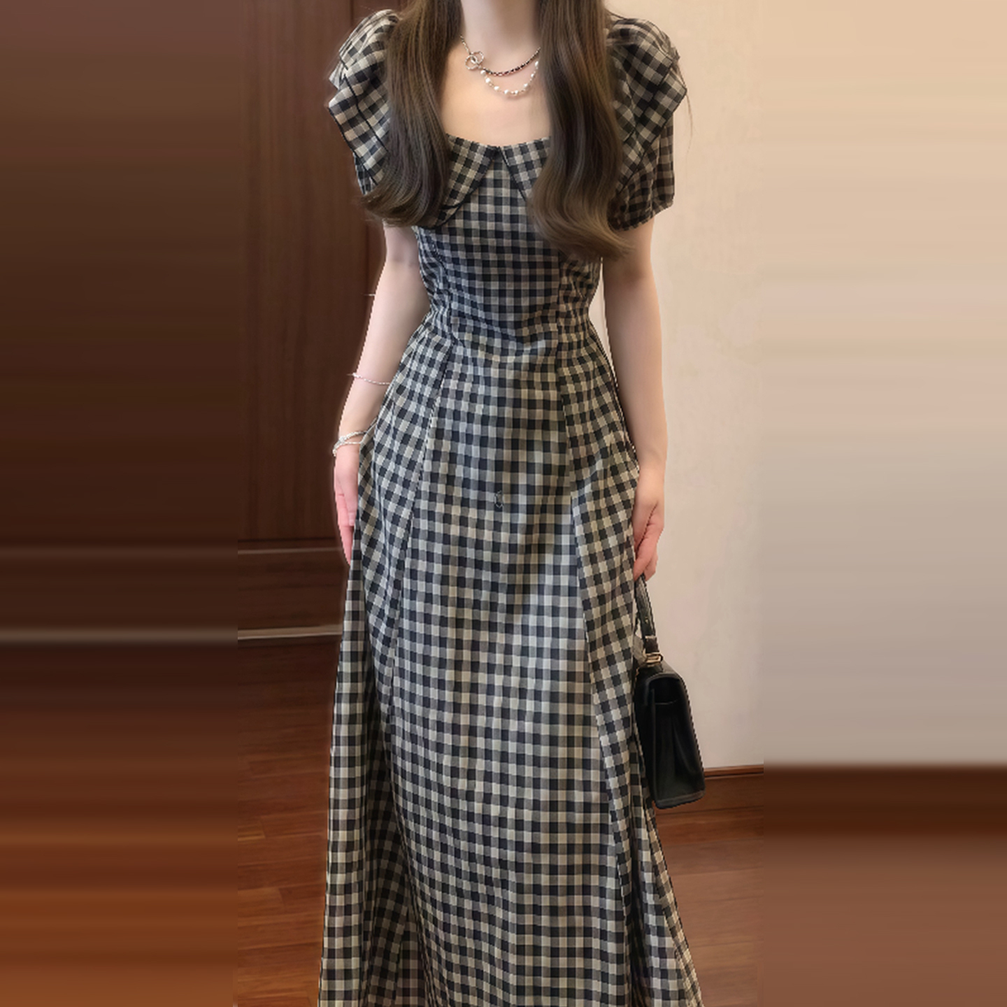 【现货+运补】法式复古格纹方领夏季巨好看泡泡袖收腰长裙5100