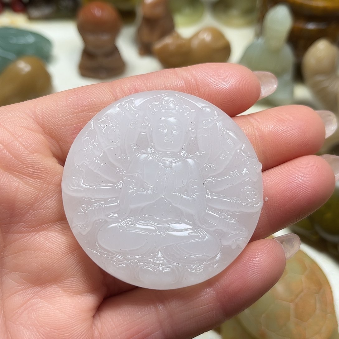 白玉菩提吊坠白玉菩提吊坠