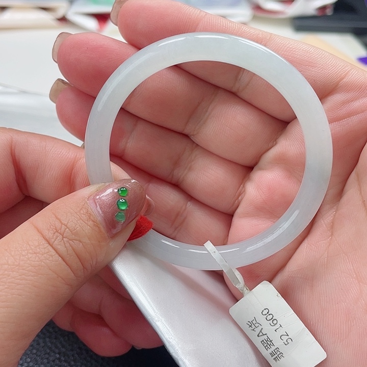 翡翠手镯未镶嵌缅甸翡翠手镯52圈