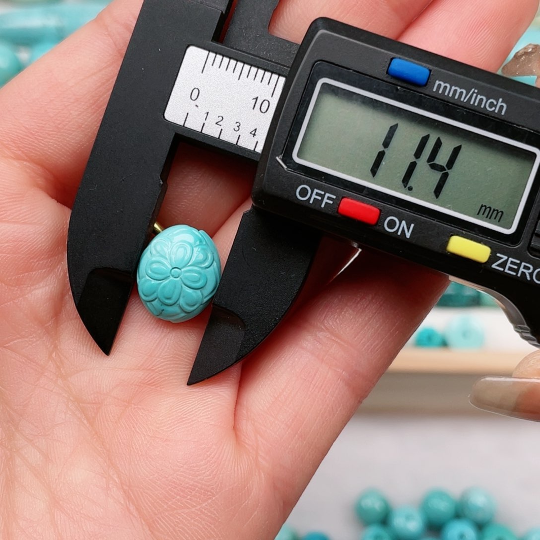 绿松石配饰未镶嵌