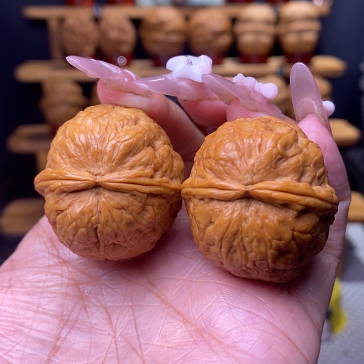 把件文玩核桃蛇皮球26号