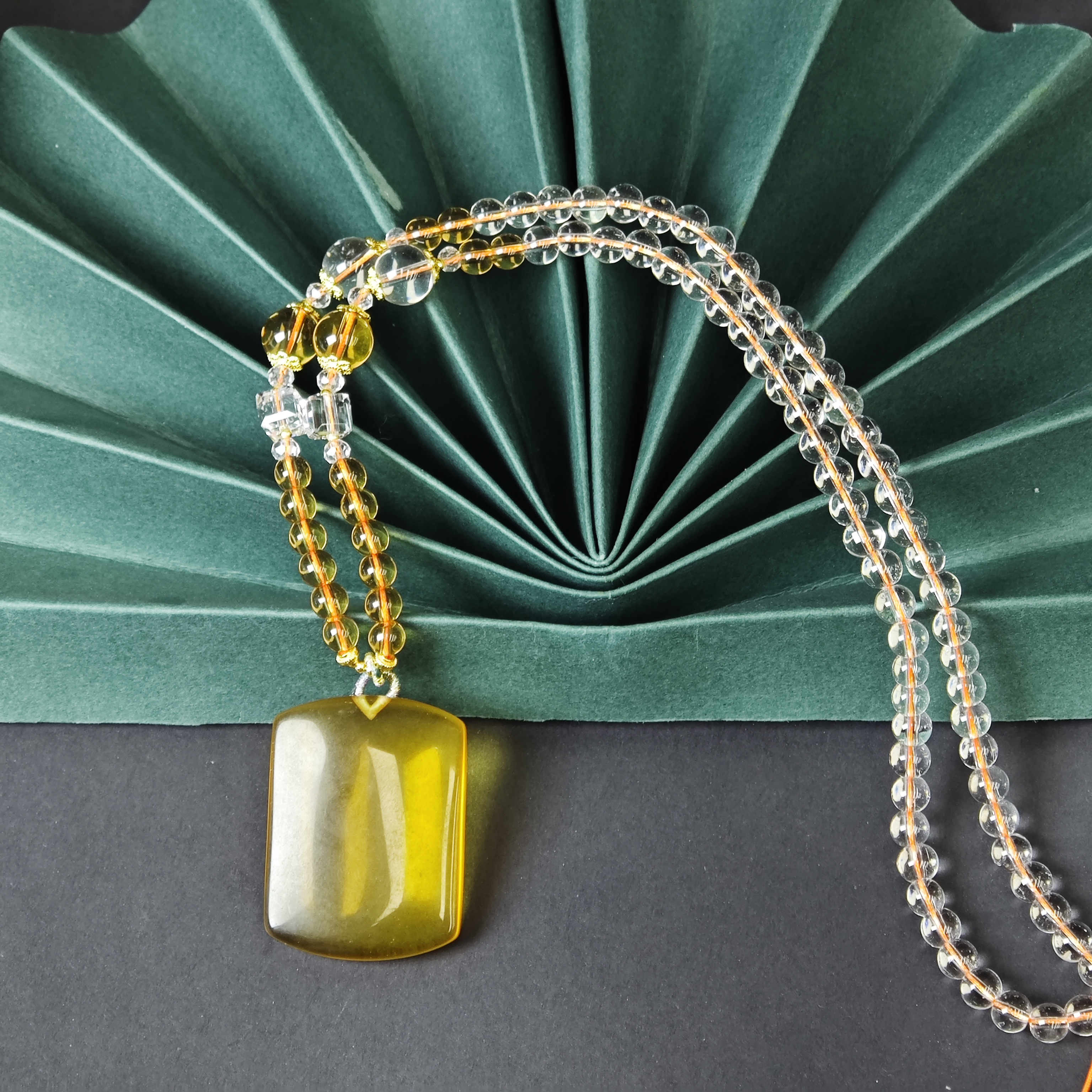 高定珠宝轻奢设计款黄水晶无事牌吊坠-y2291