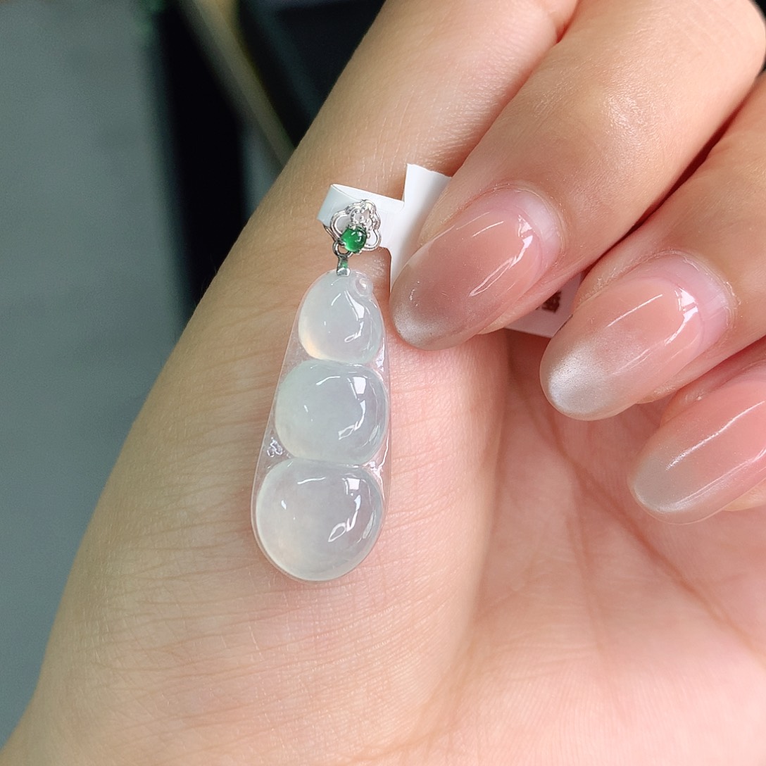 翡翠18K金镶嵌颈饰25.8/11/4.5