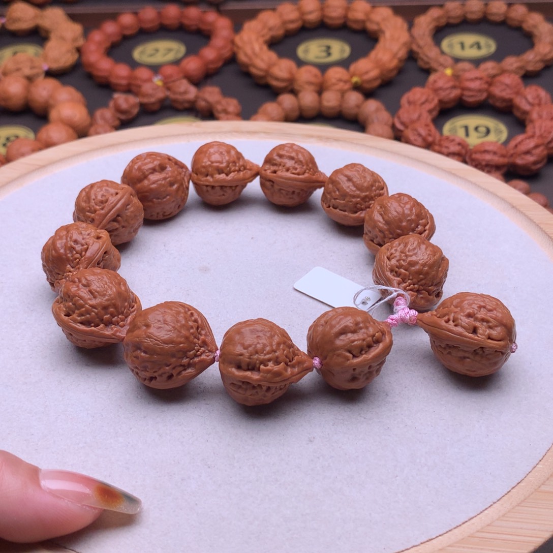 文玩核桃手串皇冠麒麟鼎