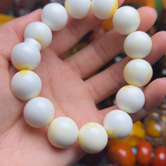 未镶嵌琥珀手串蜜蜡