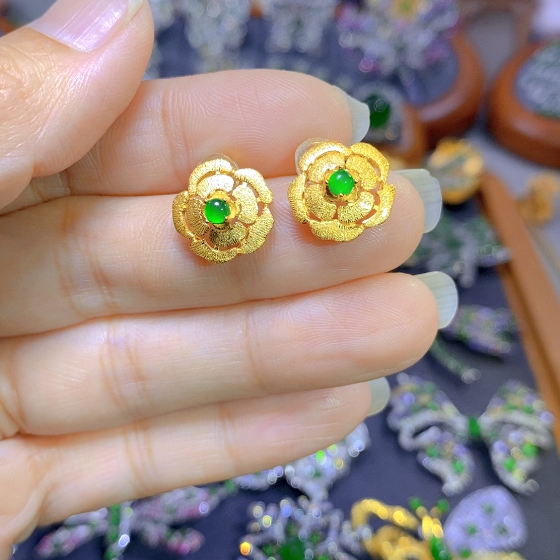 翡翠颈饰银S925镶嵌天然翡翠
