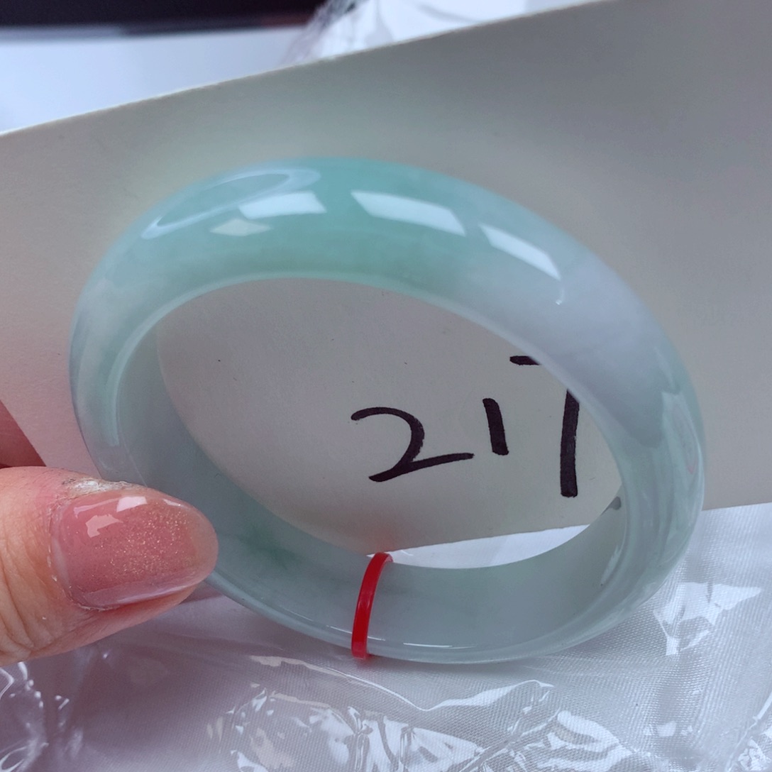 翡翠手镯（贵妃镯）未镶嵌翡翠