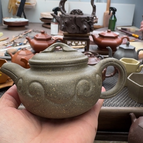 紫砂茶壶密密麻麻