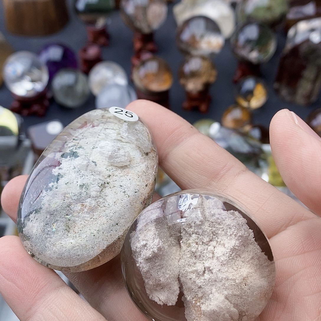 水晶天然水晶透亮光泽未镶嵌境*?