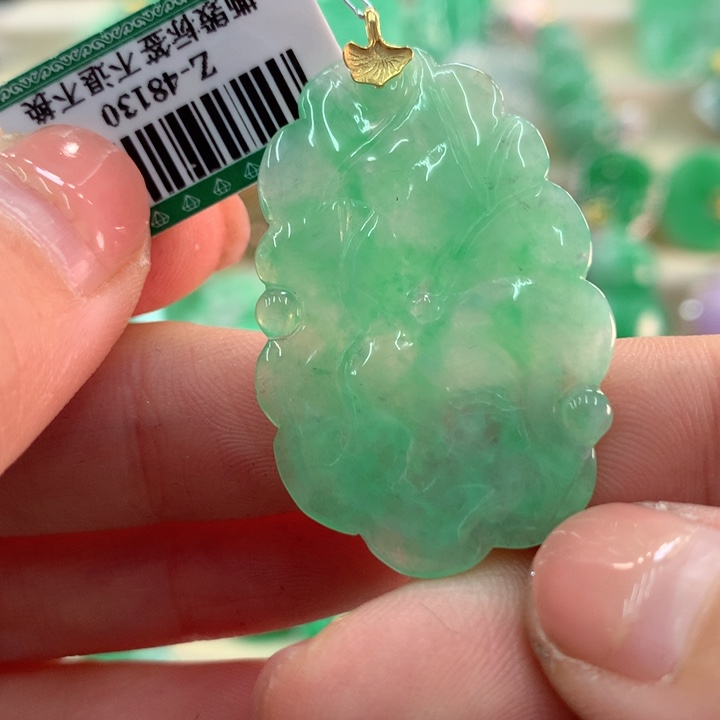 翡翠吊坠(不含链)18K金镶嵌