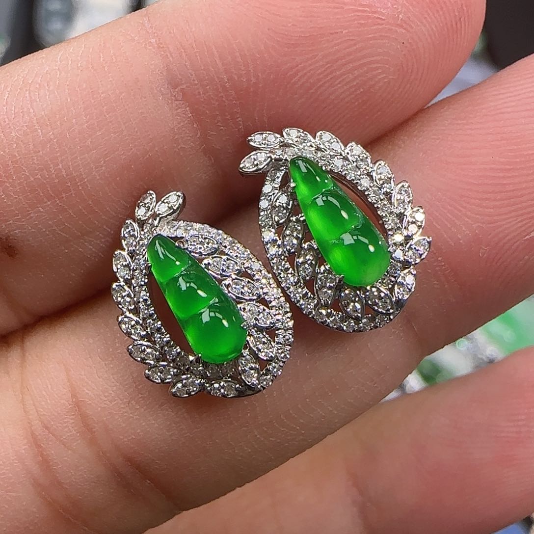 翡翠18K金镶嵌耳饰天然翡翠