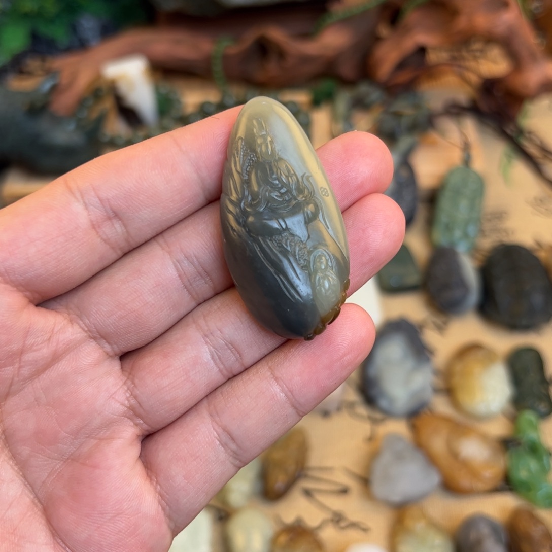 和田玉手绳未镶嵌喝**茶