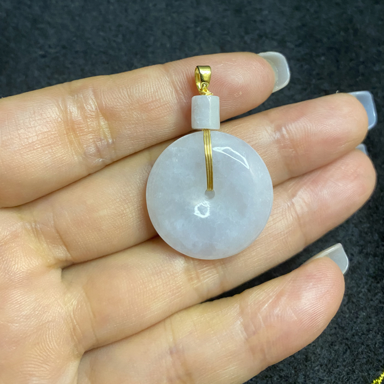 翡翠A货镶嵌平安扣