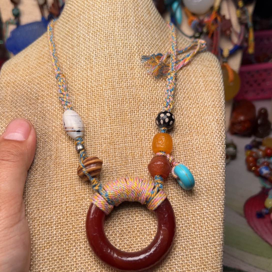 玛瑙/玉髓颈饰未镶嵌