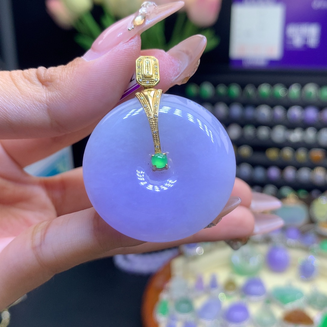 翡翠18K金镶嵌颈饰天然