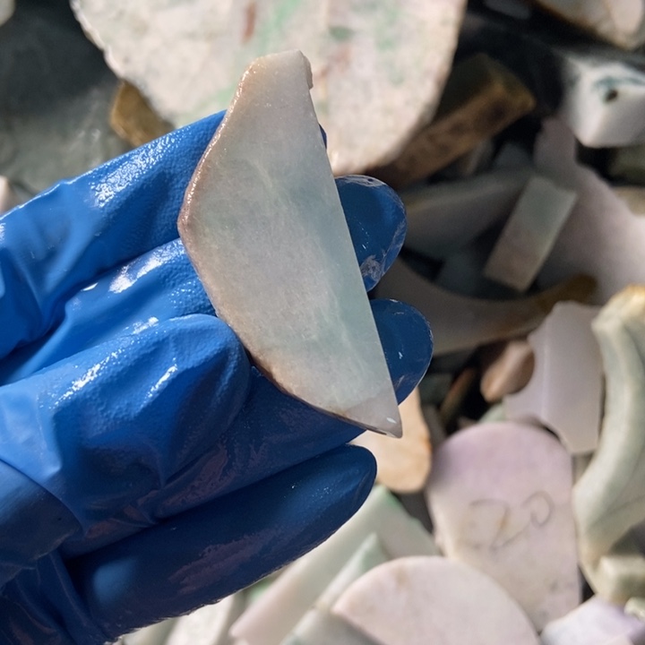 翡翠颈饰未镶嵌天然翡翠