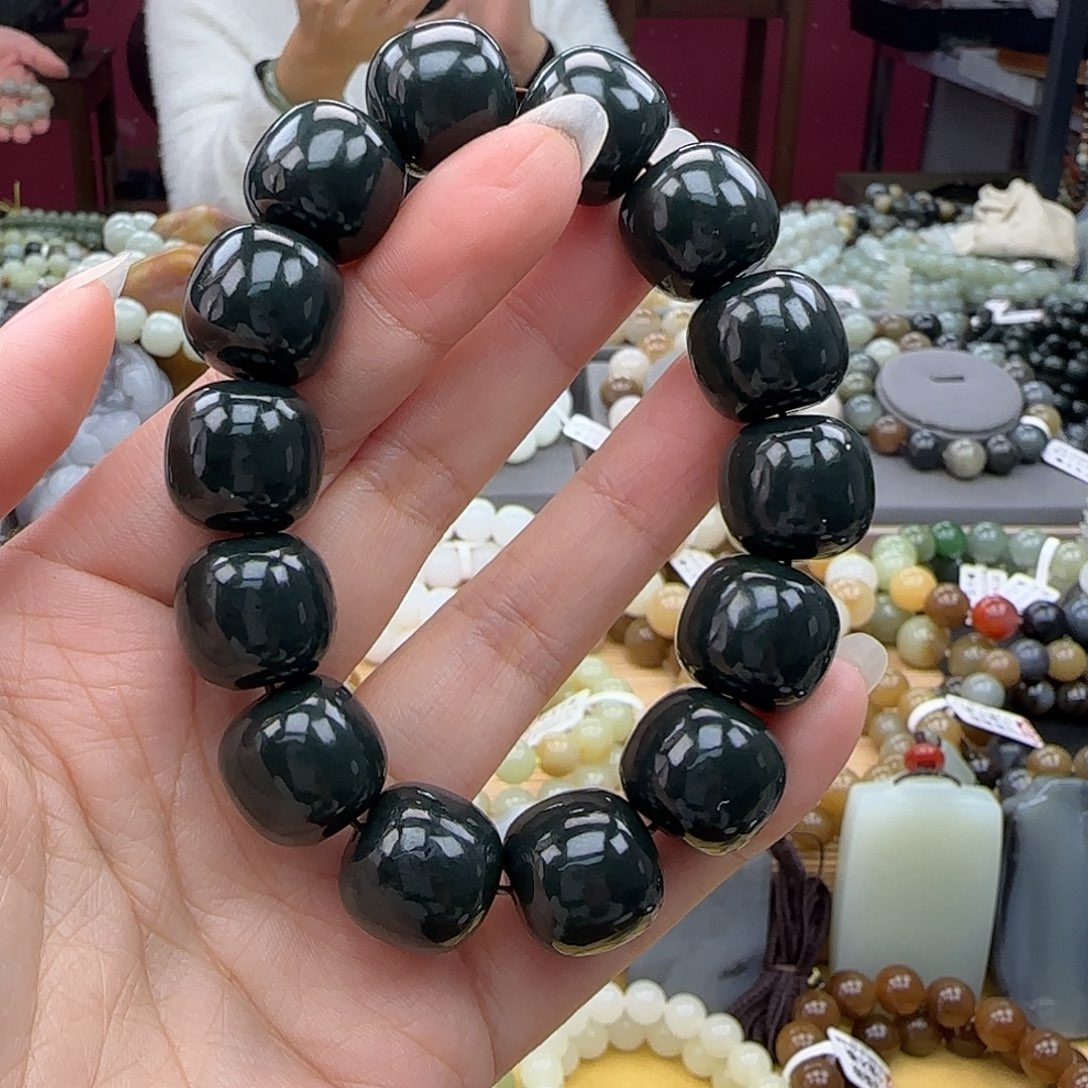 和田玉手链未镶嵌