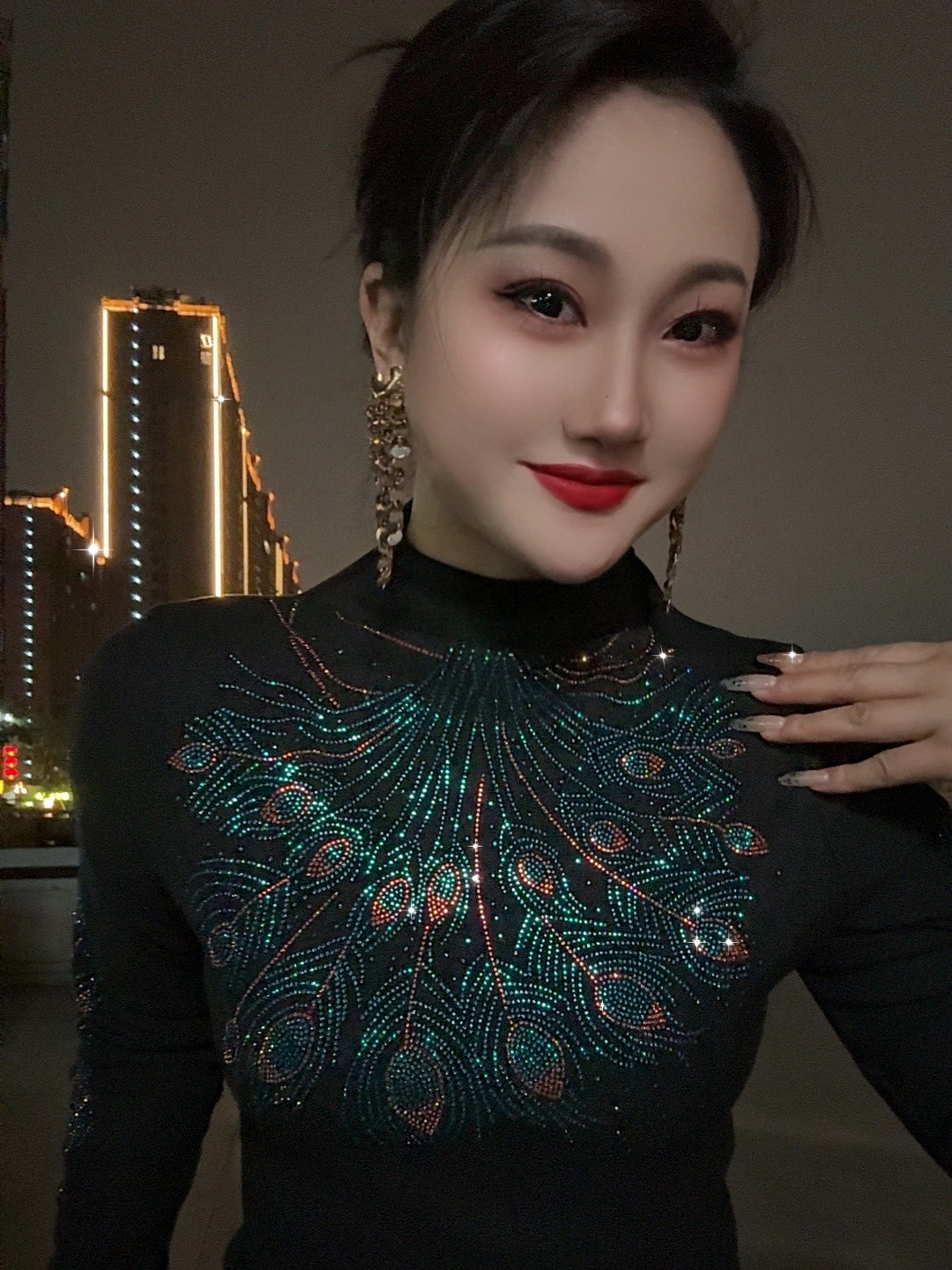 【羽翼加绒】半高领打底衫女内搭秋冬新款时尚烫钻上衣修身显瘦长袖