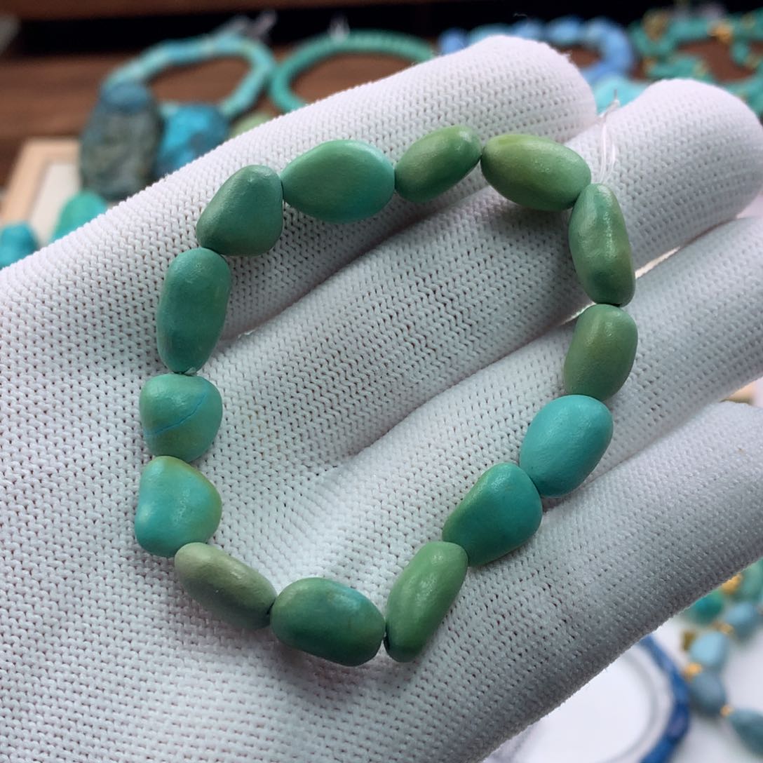 未镶嵌绿松石珠宝奇石