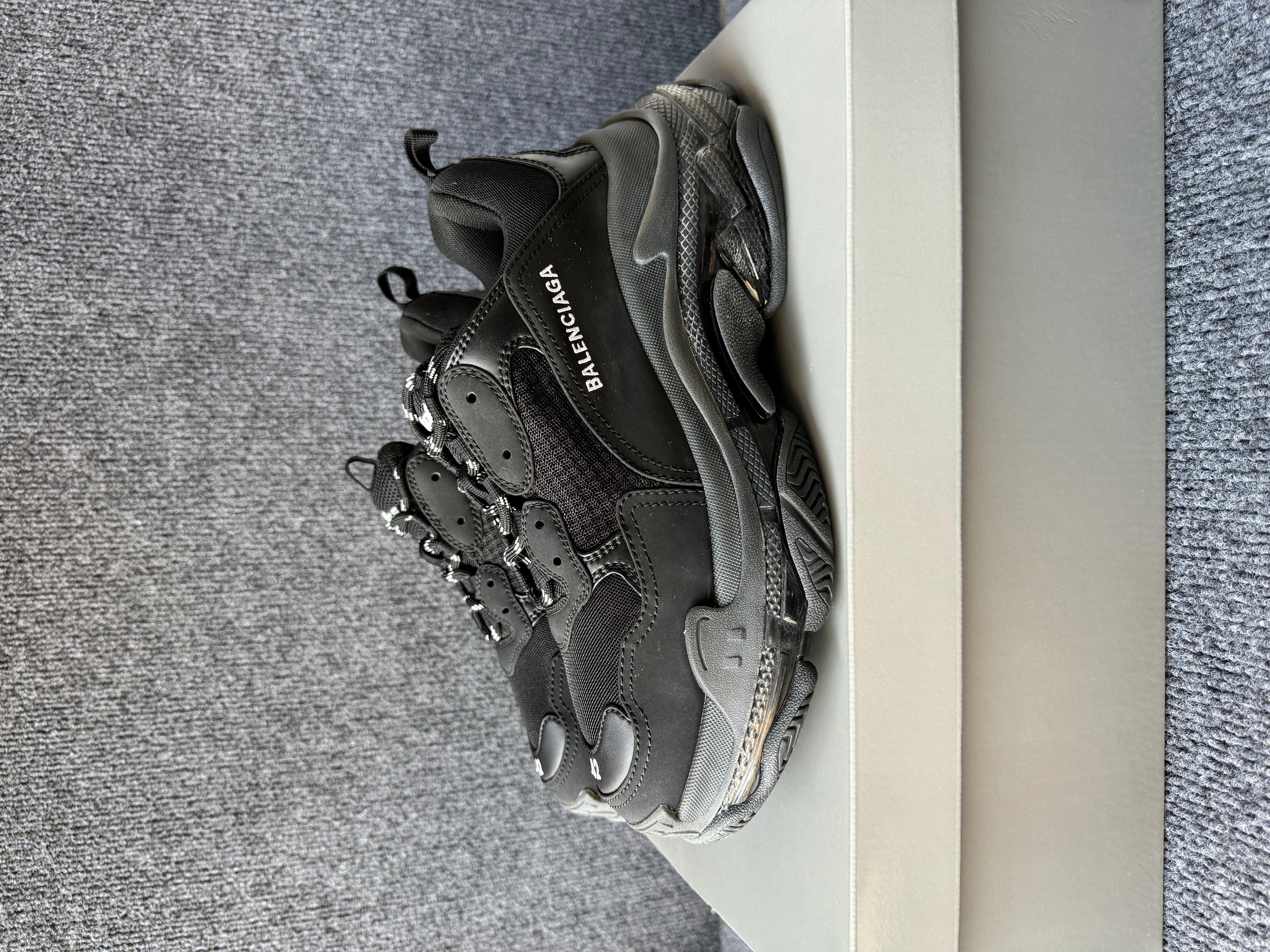 99新 Balenciaga/巴黎世家 42码 triples 黑色 老爹鞋 原盒