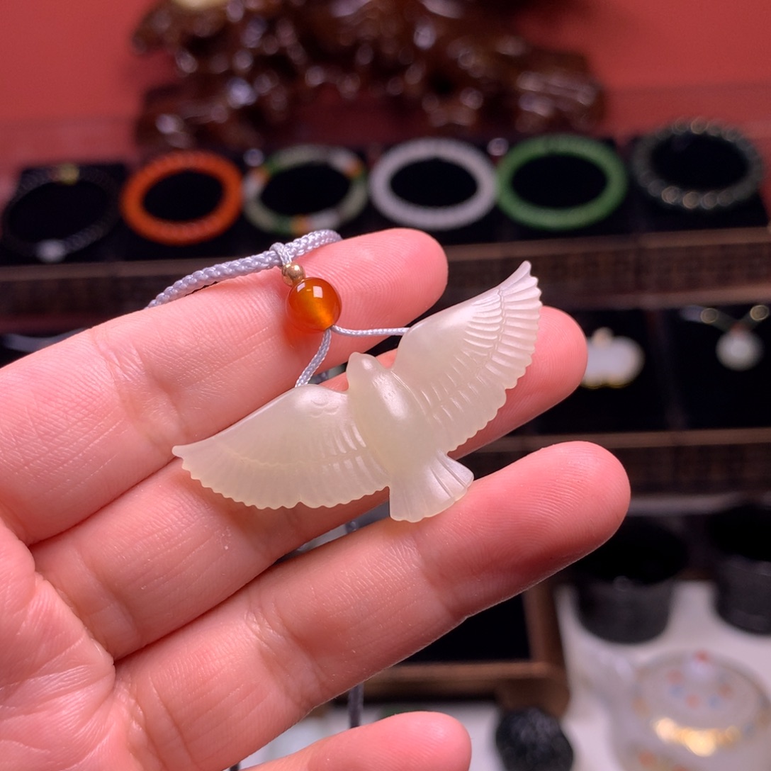 和田玉和平鸽 青白玉款未镶嵌