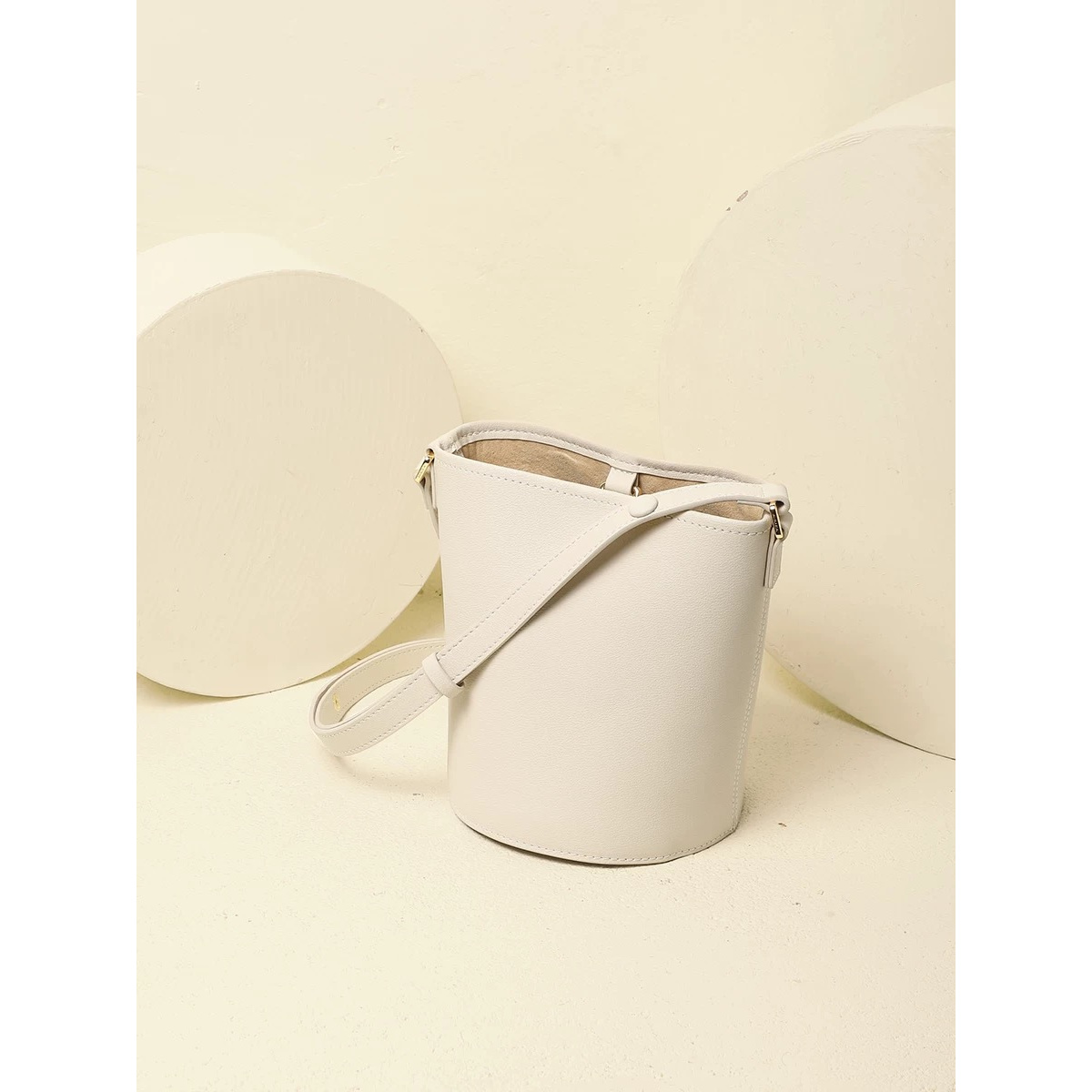 B11 经典格纹休闲百搭斜跨小水桶XX