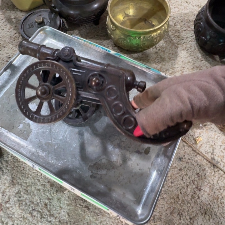 梦***扬铜器物品理性消费