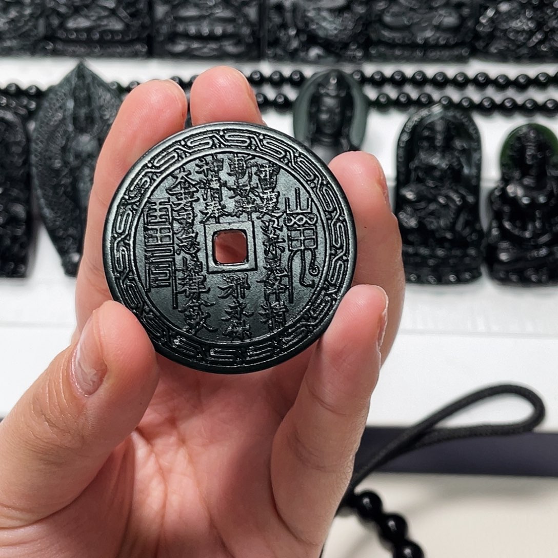 @***生蛇纹石玉未镶嵌颈饰