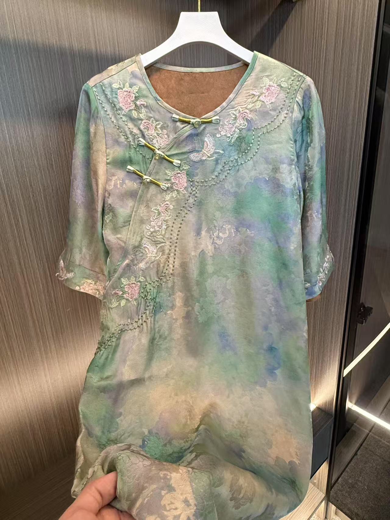 锦瑟新中式提花常规A字新中式时尚气质长裤气质印花连衣裙085B