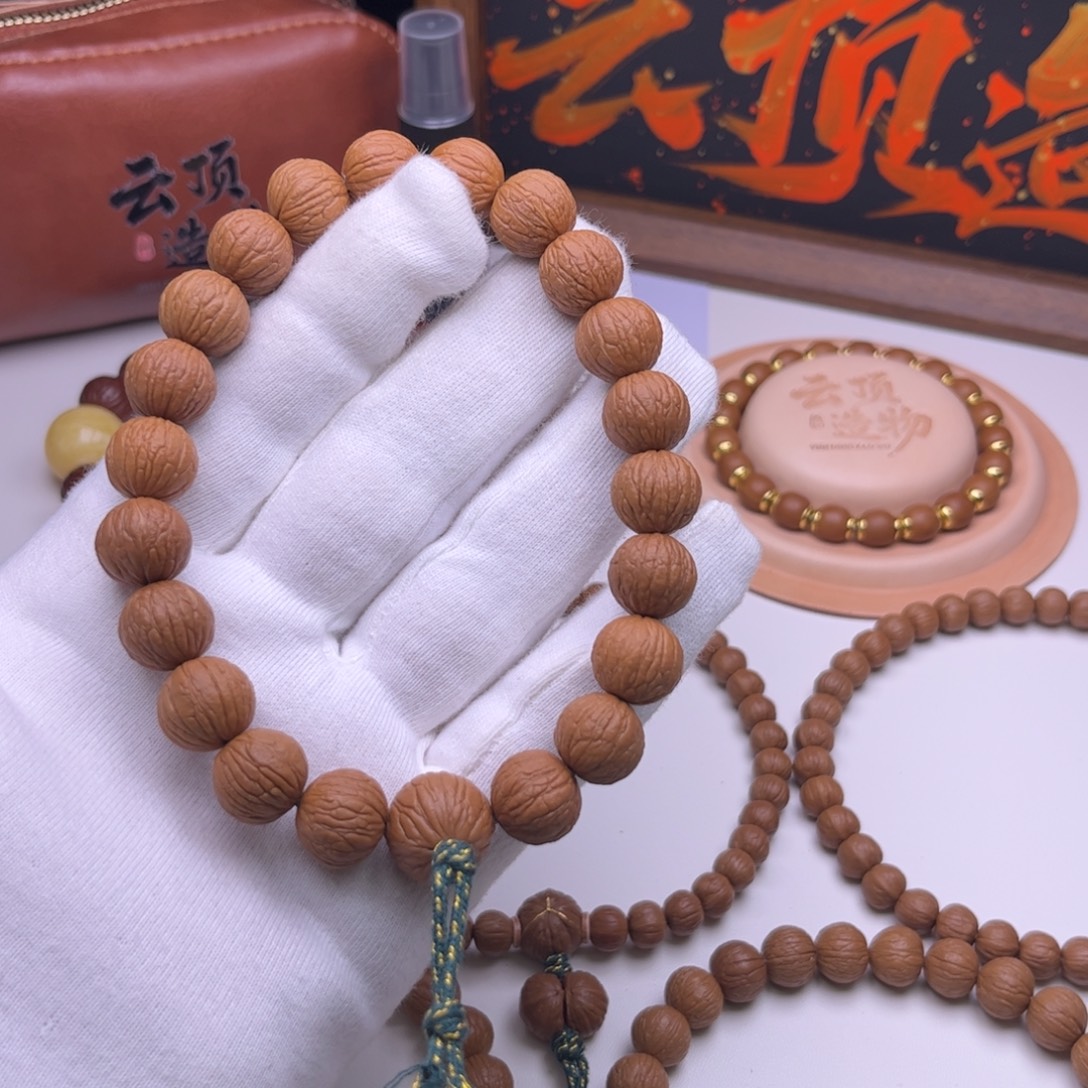 ****亮吊坠猴头核桃13.6凤羽