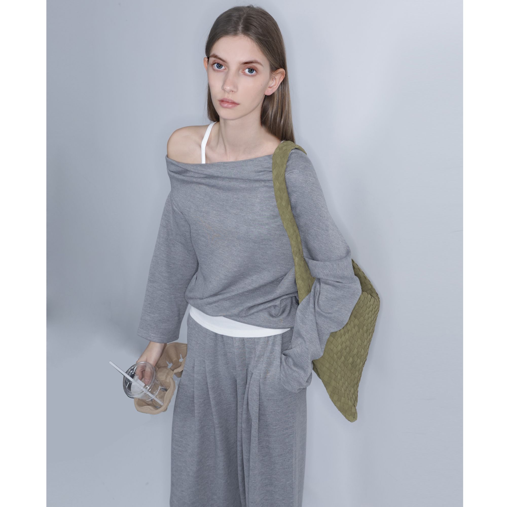 DNCY慵懒风斜肩不规则设计感上衣休闲女春季穿搭DA51100002