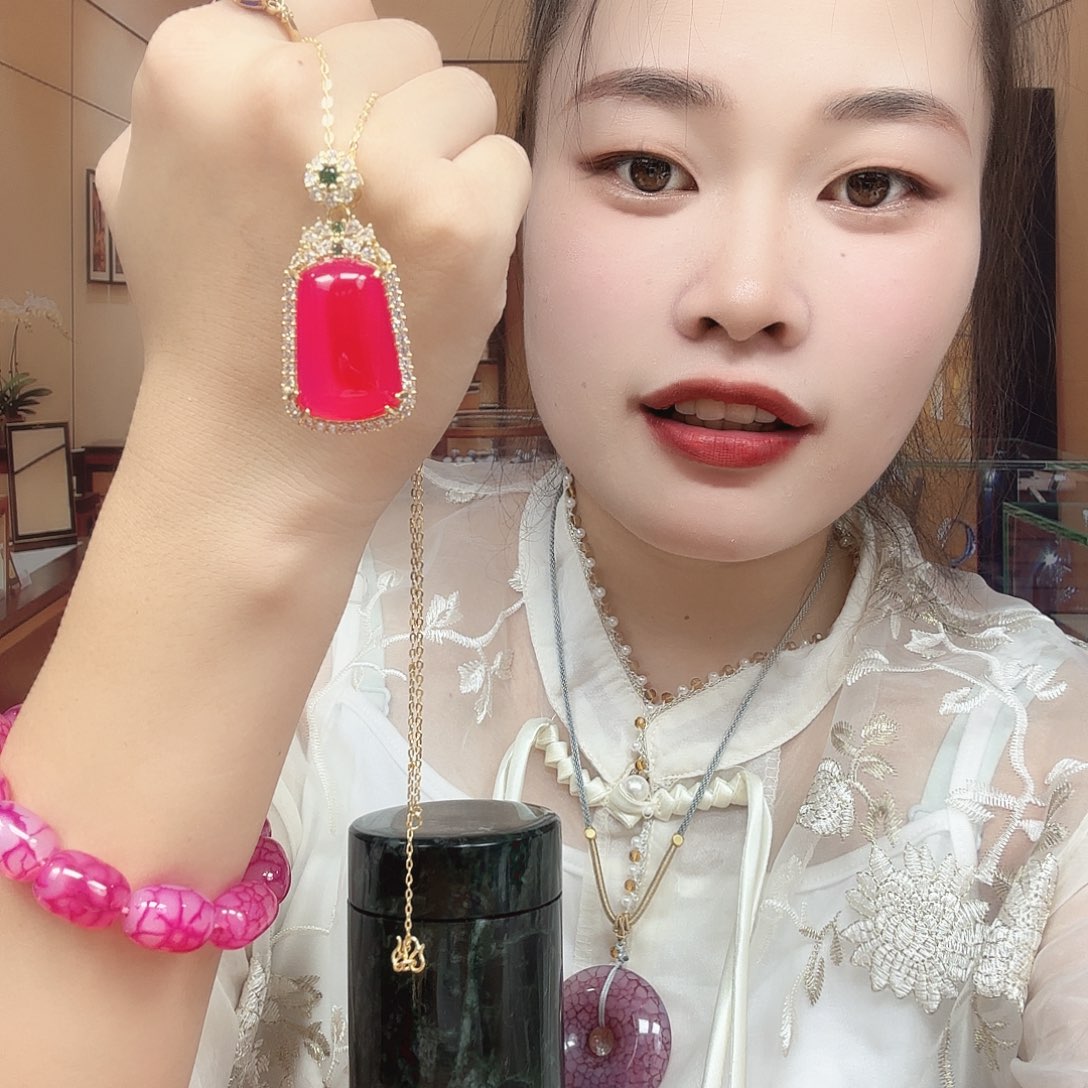 玛瑙/玉髓颈饰合金