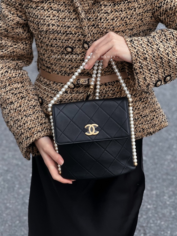 99新 Chanel/香奈儿 香奈儿黑金珍珠链条斜挎包包 31开带卡