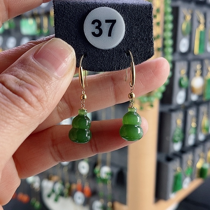 和田玉耳饰18K金镶嵌