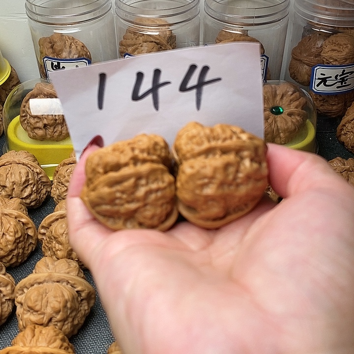 核桃蛤蟆39角蛙一个月左右的