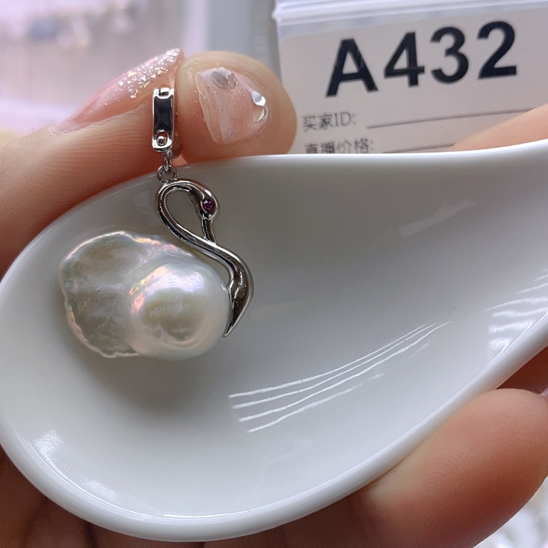 淡水珍珠颈饰银S925镶嵌