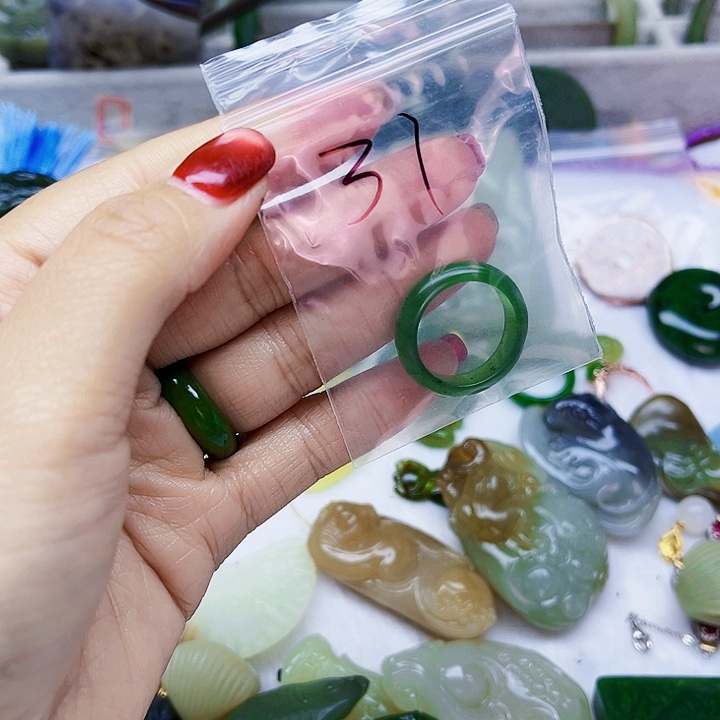 我***0和田玉（糖玉）未镶嵌珠宝半成品