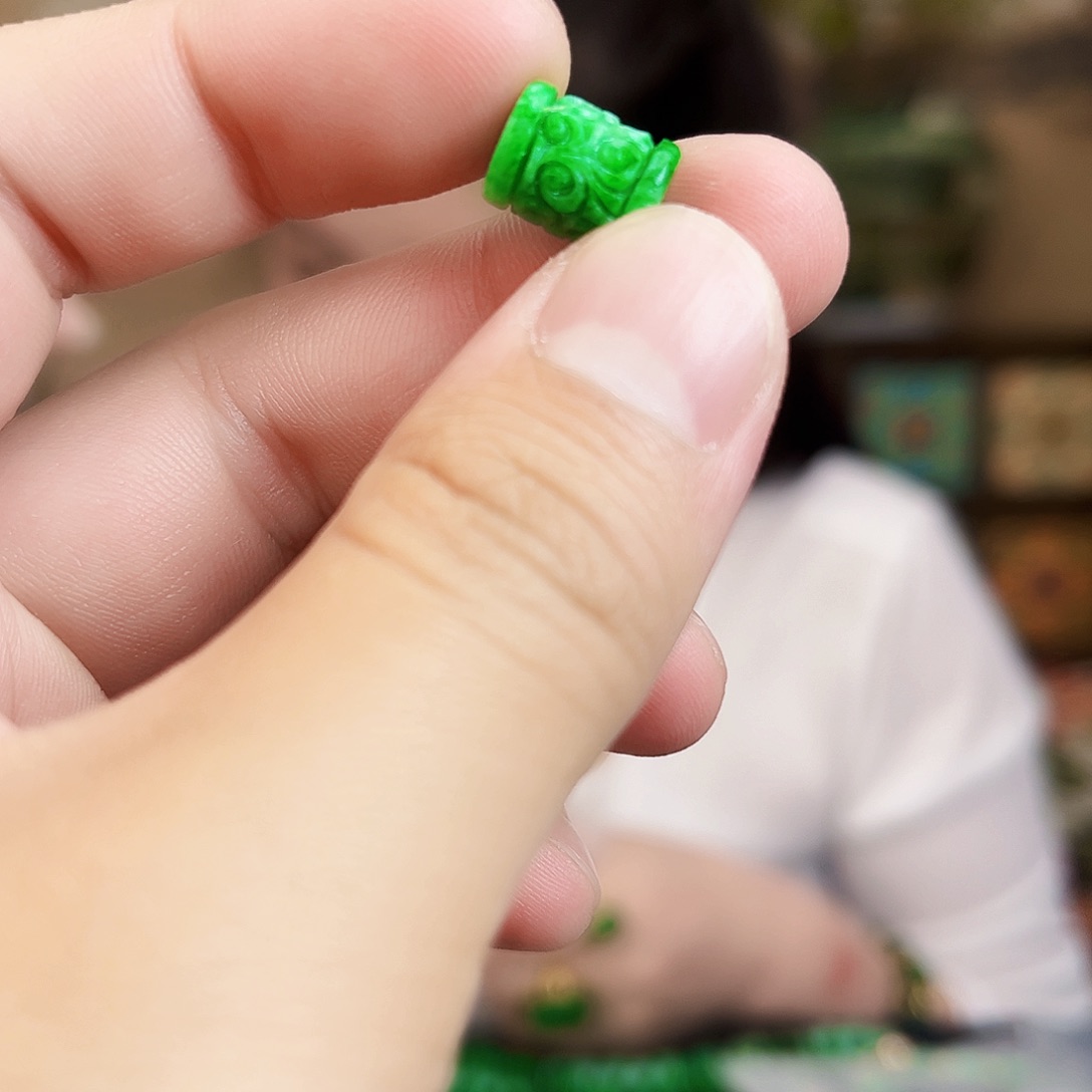 翡翠未镶嵌颈饰多样性发货