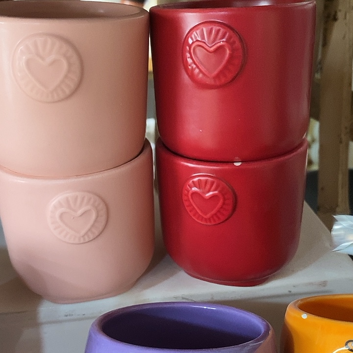 陶瓷花盆有孔 瑕疵介意勿拍 