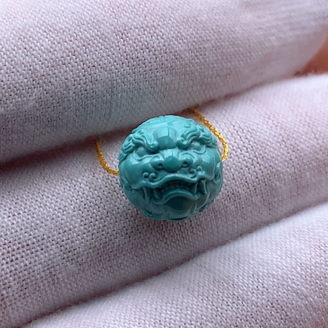 绿松石颈饰未镶嵌