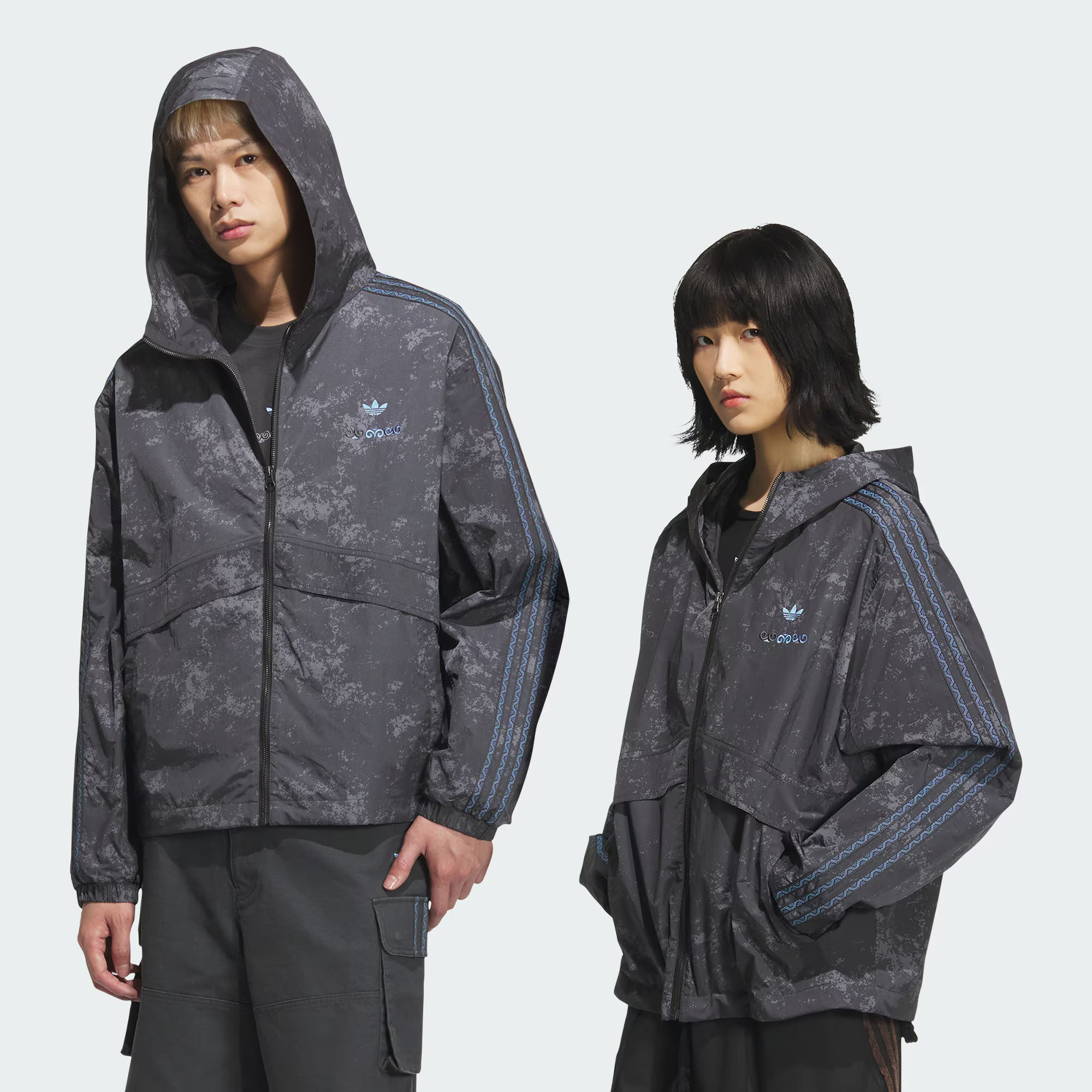 Adidas阿迪达斯三叶草情侣款经典运动休闲梭织连帽夹克外套KC1433