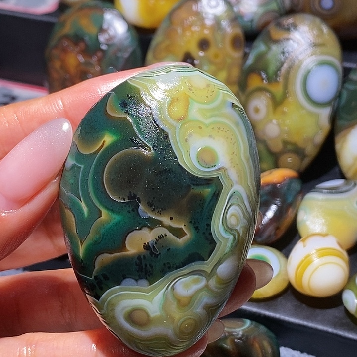 玛瑙/玉髓未镶嵌珠宝奇石94