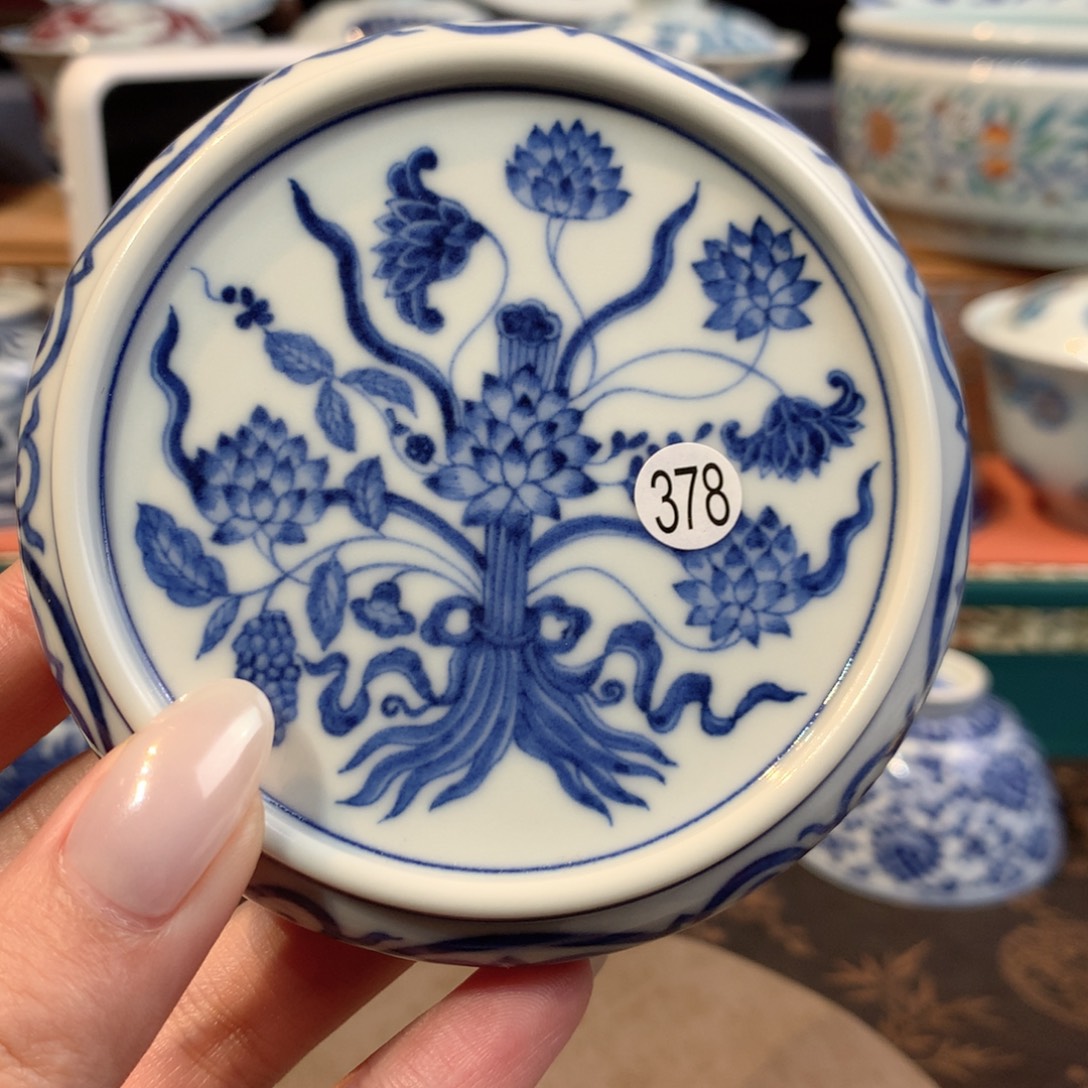 阿***挺378青花一束莲盖置qd323