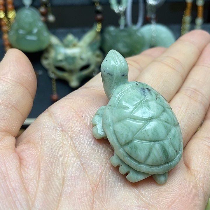 未镶嵌岫玉吊坠吊坠